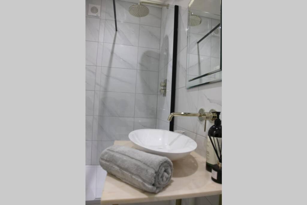 Apartment Boutique Stylish Self Contained Shropshire